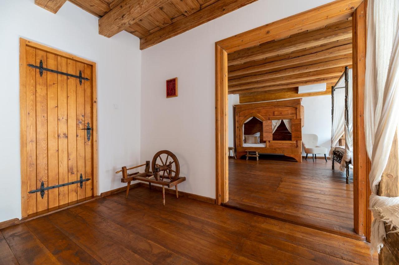 Boutique Hotel Von Graf Sighisoara Ngoại thất bức ảnh
