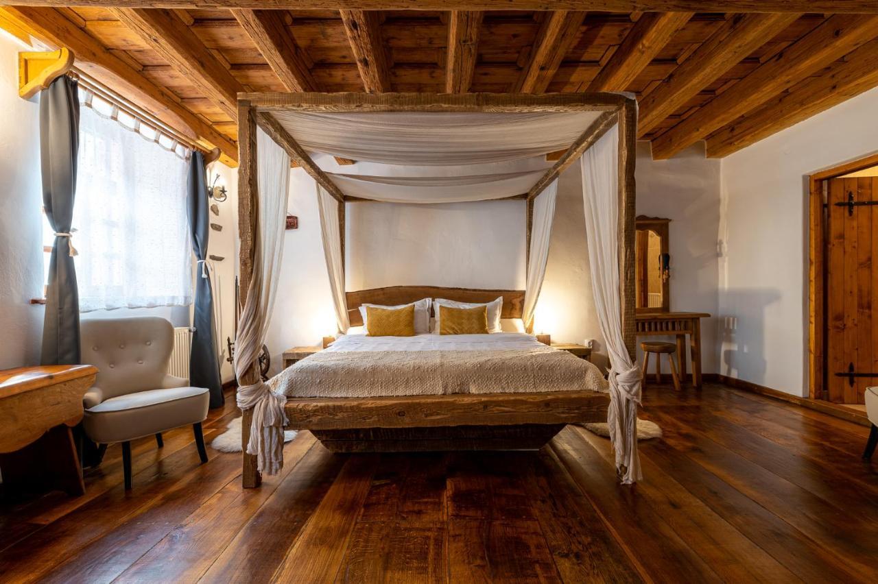 Boutique Hotel Von Graf Sighisoara Ngoại thất bức ảnh
